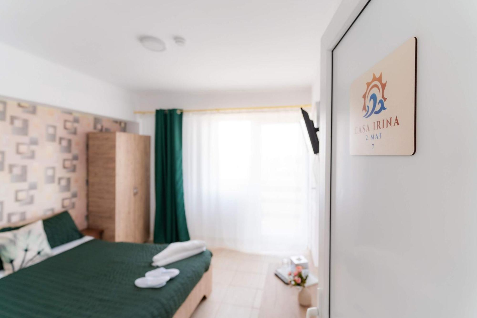 Hotel Casa Irina 2Mai à Două Mai Extérieur photo