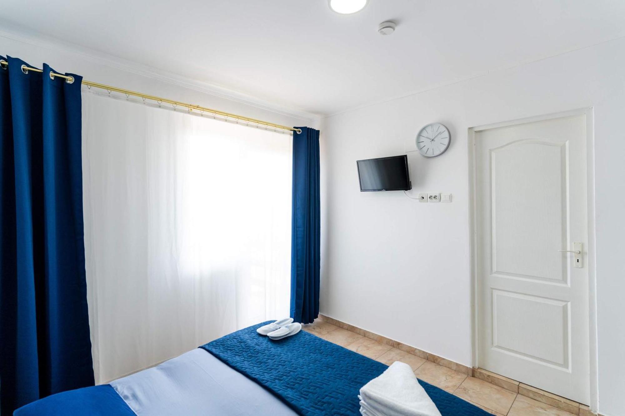Hotel Casa Irina 2Mai à Două Mai Extérieur photo