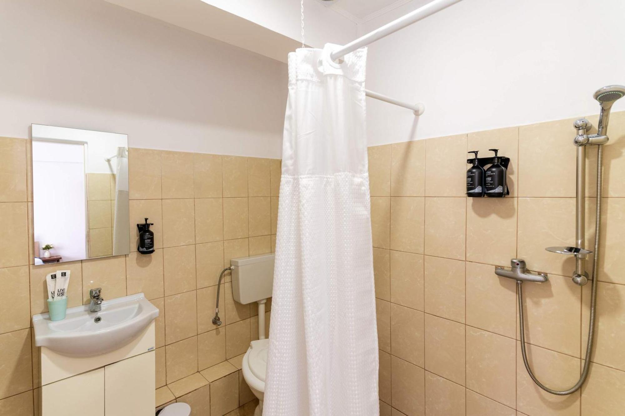 Hotel Casa Irina 2Mai à Două Mai Extérieur photo